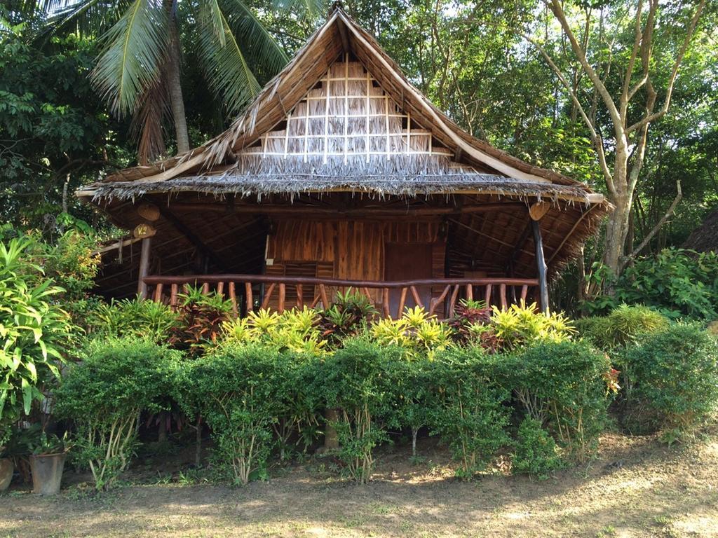 Kohjum Freedom Resort Koh Jum Exterior photo