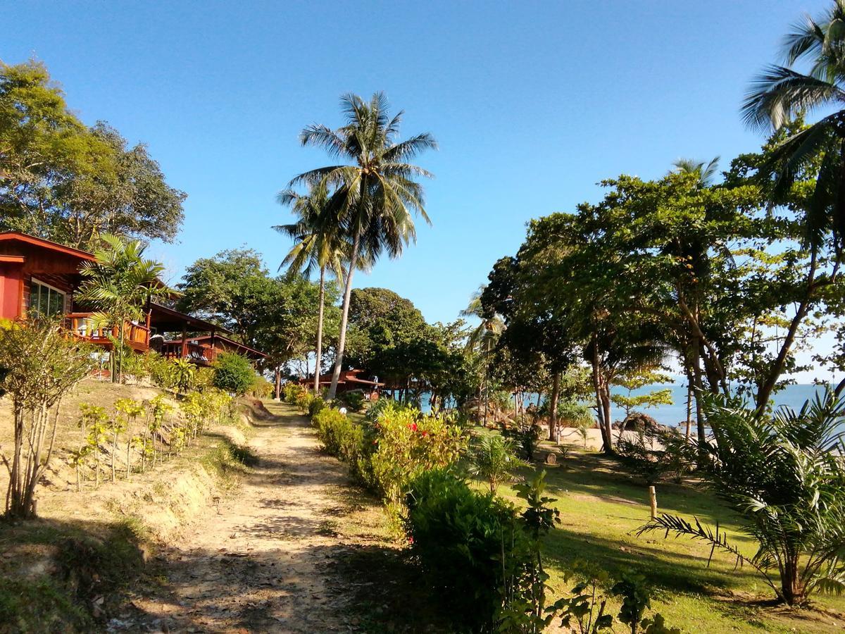 Kohjum Freedom Resort Koh Jum Exterior photo