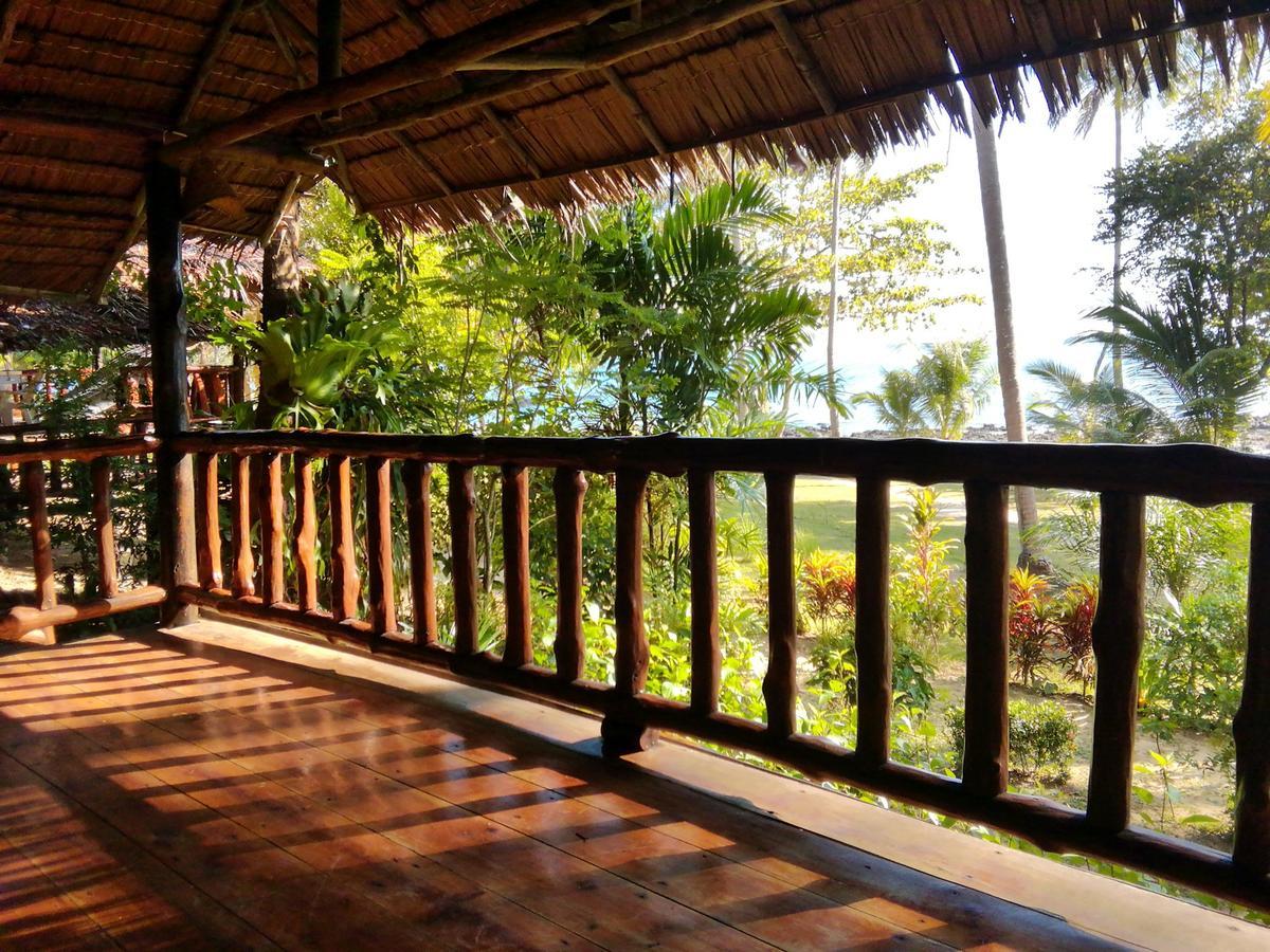 Kohjum Freedom Resort Koh Jum Exterior photo